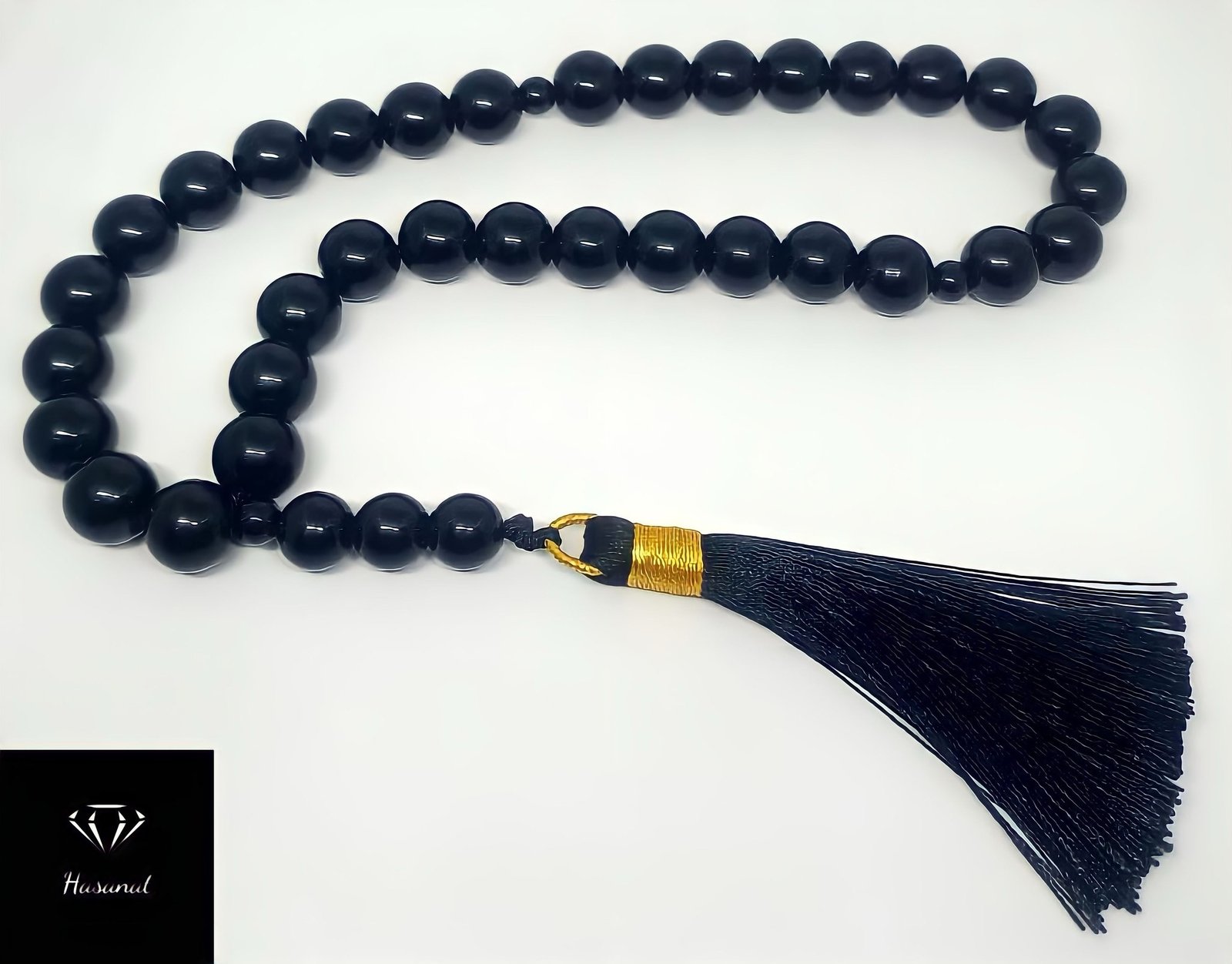 Wholesaler of jewelry