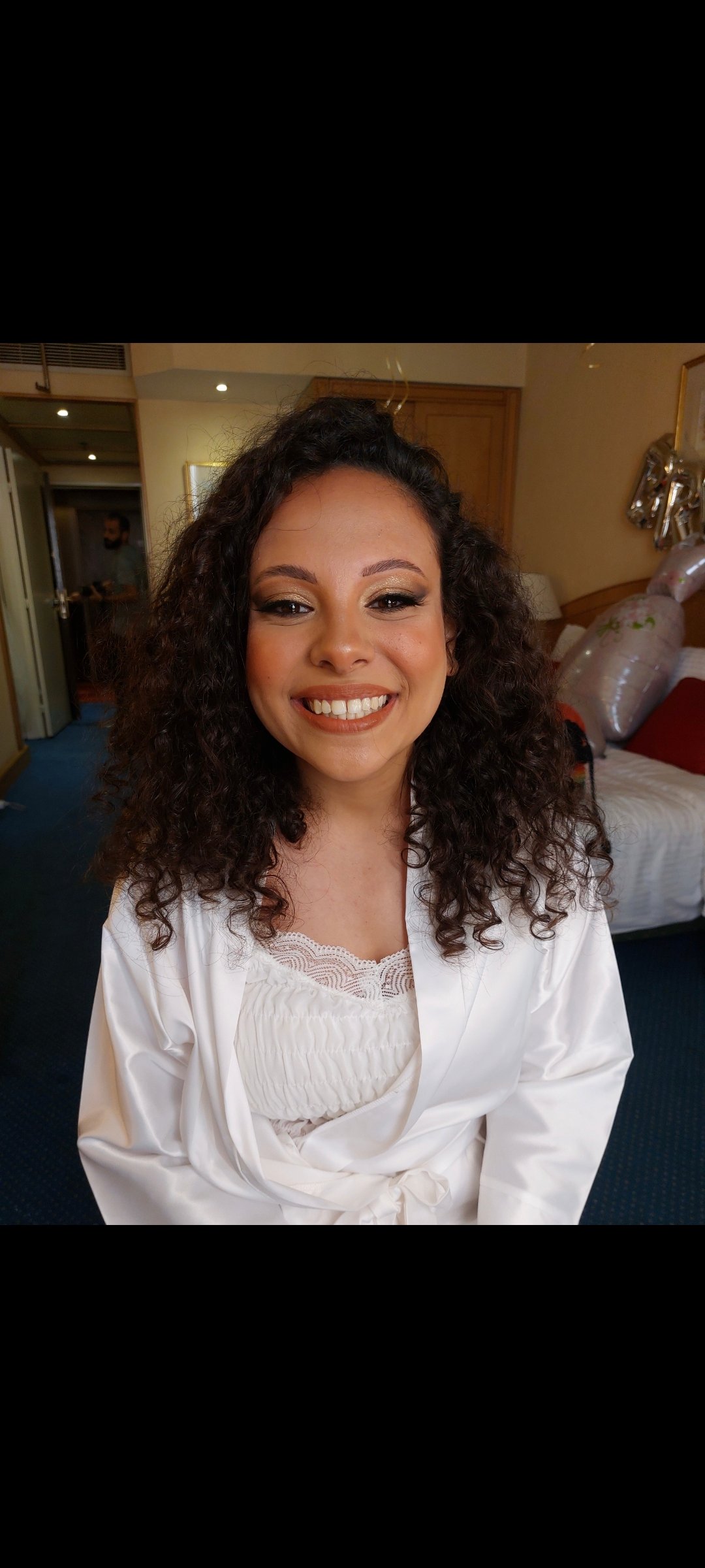 G2 Makeup Artist